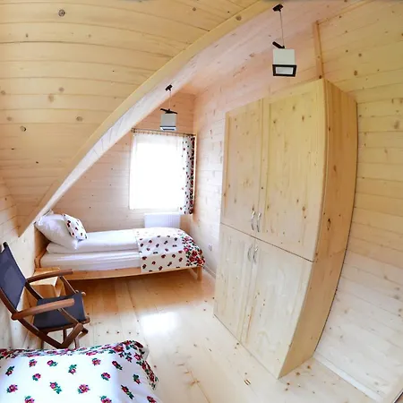 Komfortowe Osada Sniadania Sauna Grill Basen 木屋
