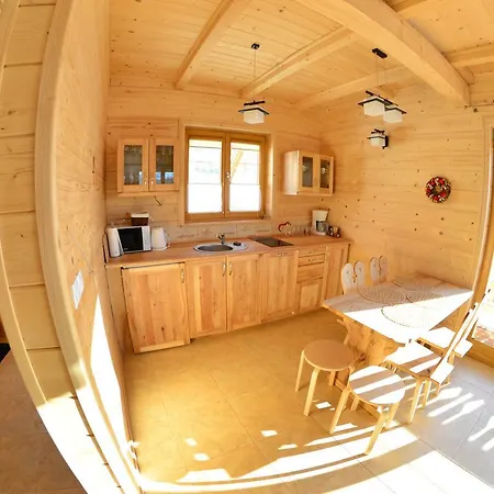 Komfortowe Osada Sniadania Sauna Grill Basen 木屋 亚沃尔基